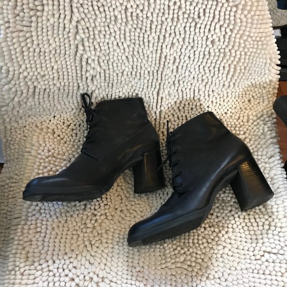 Diba leather lace up heeled booties 6.5 - Picture 3 of 14